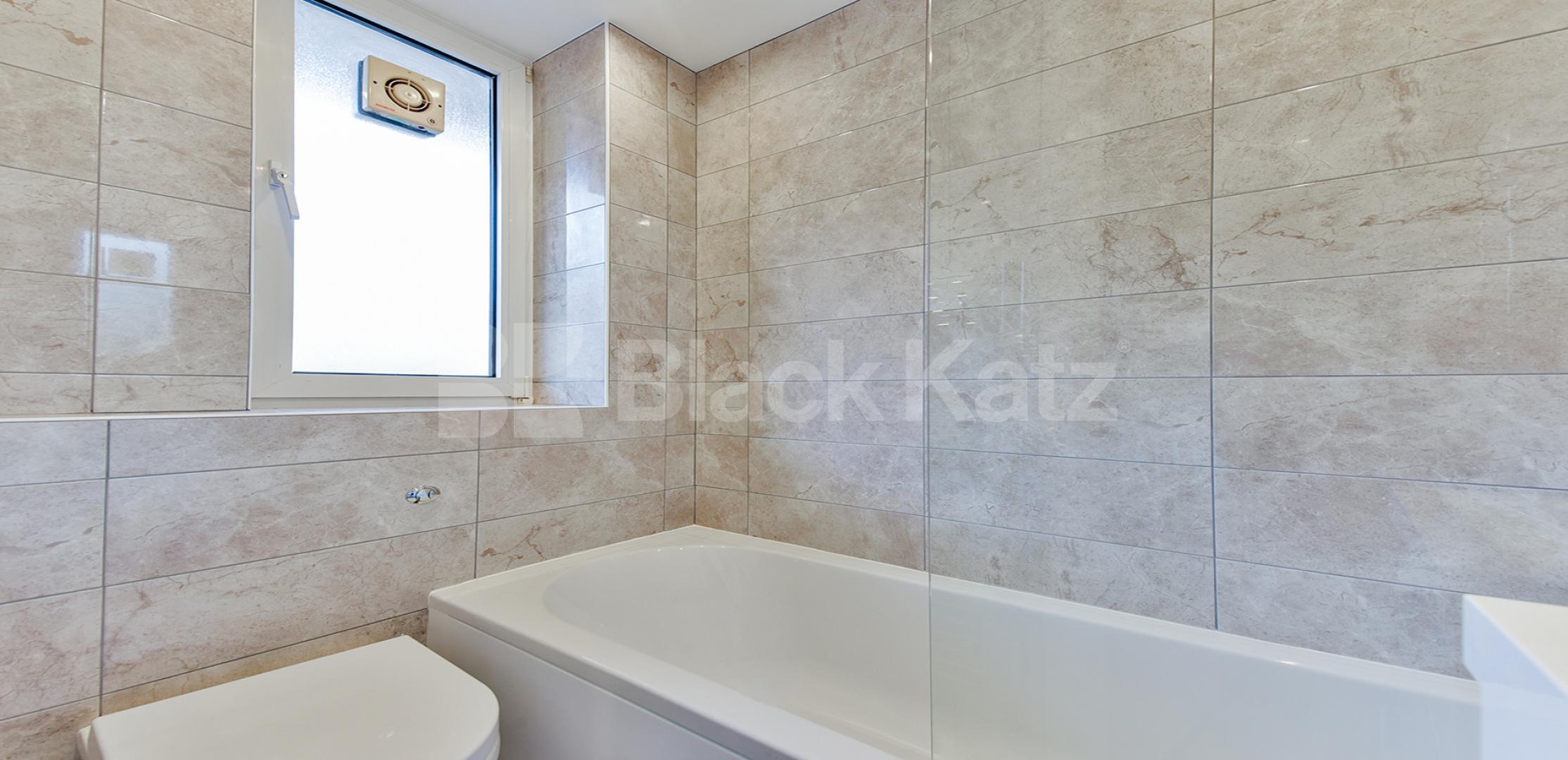 			LET, 1 Bedroom, 1 bath, 1 reception Apartment			 Tower Bridge Road , London Bridge / Bermondsey